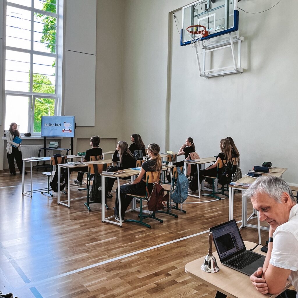 Üheksas klass eksamite ajas