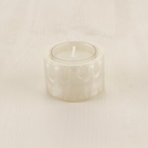 Küünlahoidja teeküünlaga