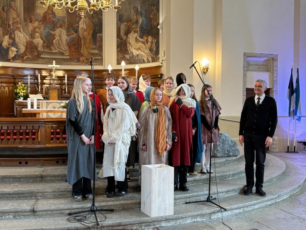 Toimus ülestõusmispühade jumalateenistus Toimus ülestõusmispühade jumalateenistus